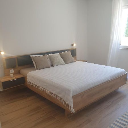 Pina Tourist Apartments 보디체 외부 사진